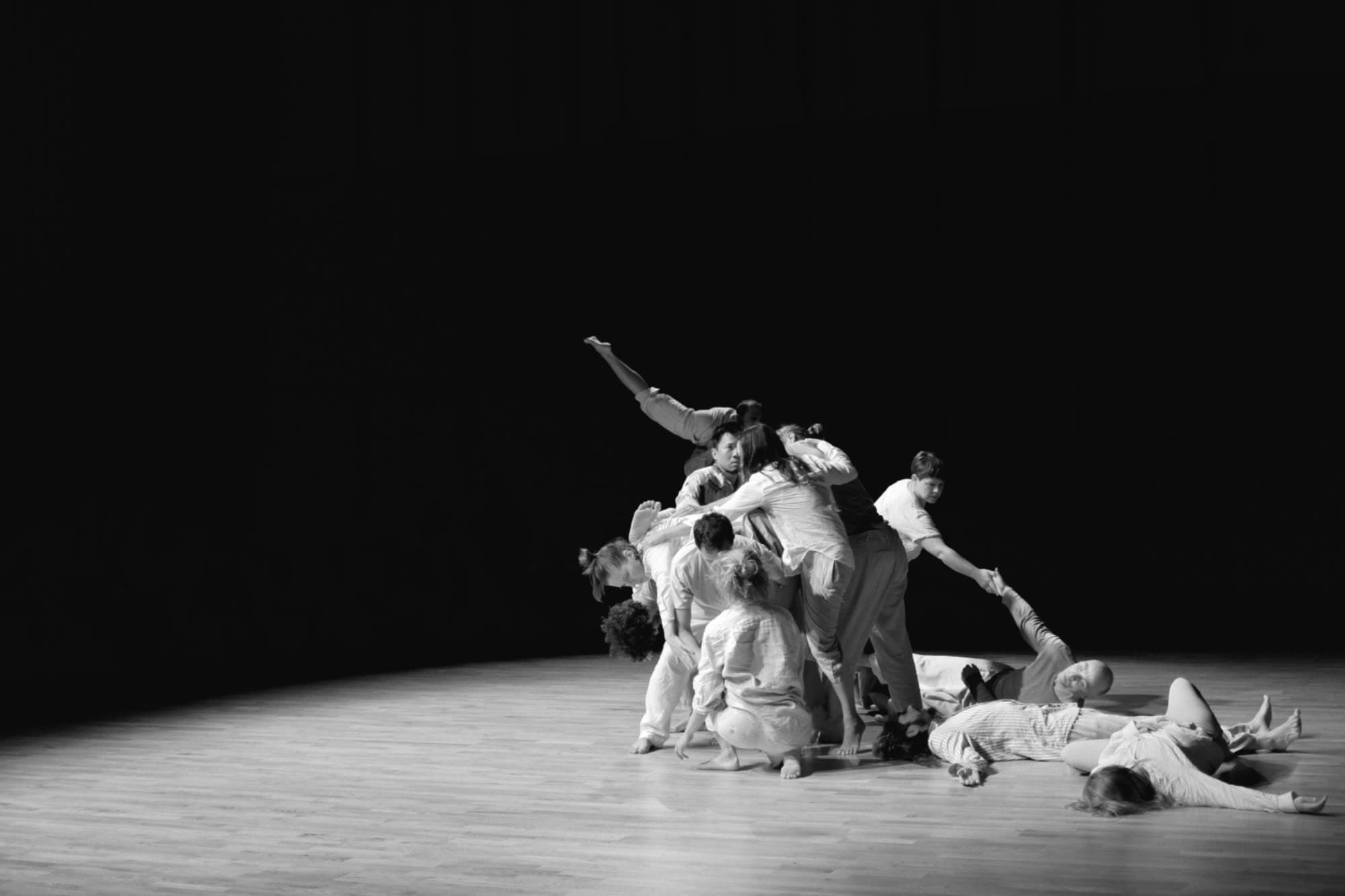 Contact improvisation photograph 26 by Amanda Roth
